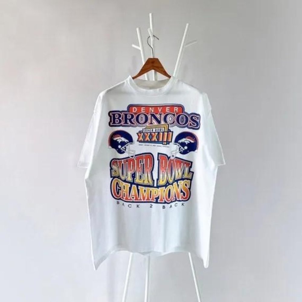 90s Denver Broncos NFL t-shirt